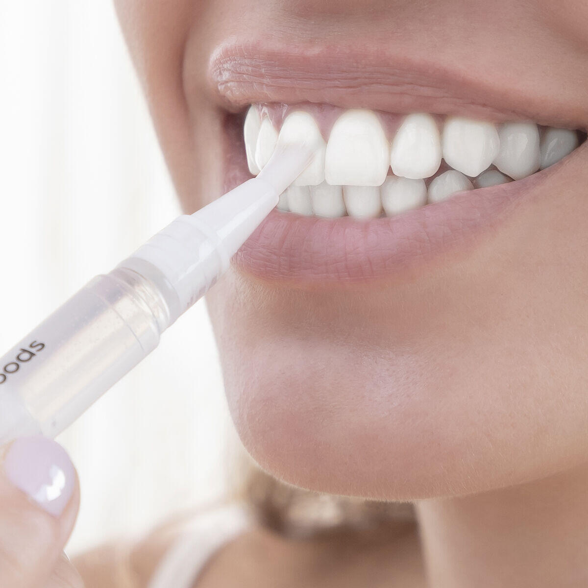 lapiz blanqueador dental