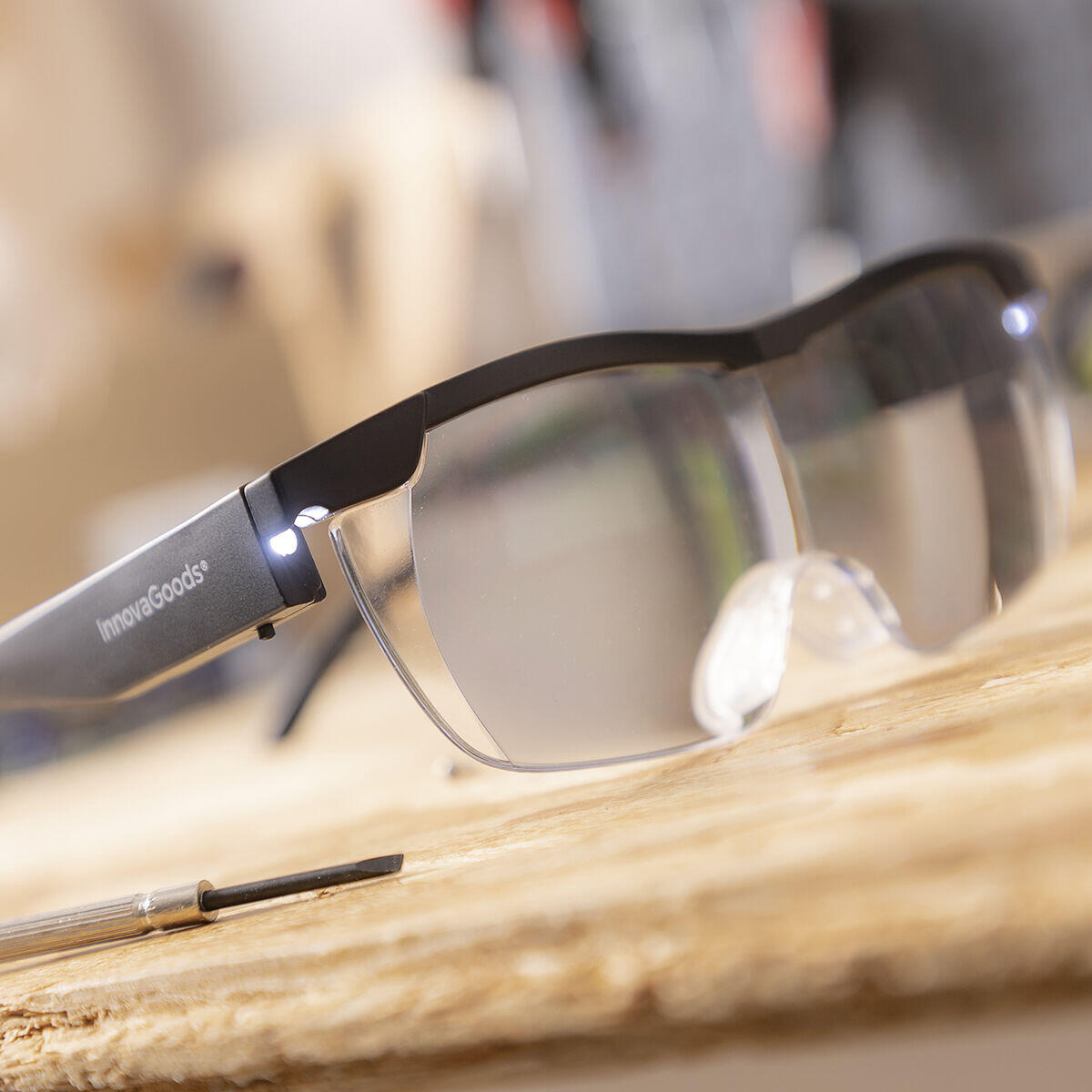 gafas de aumento con luz