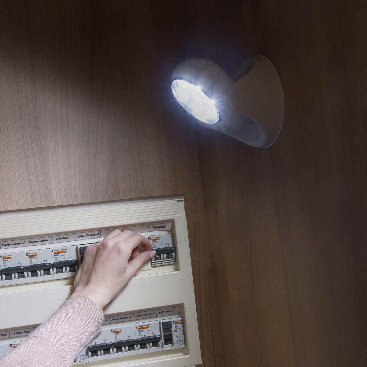 luz con sensor de movimiento